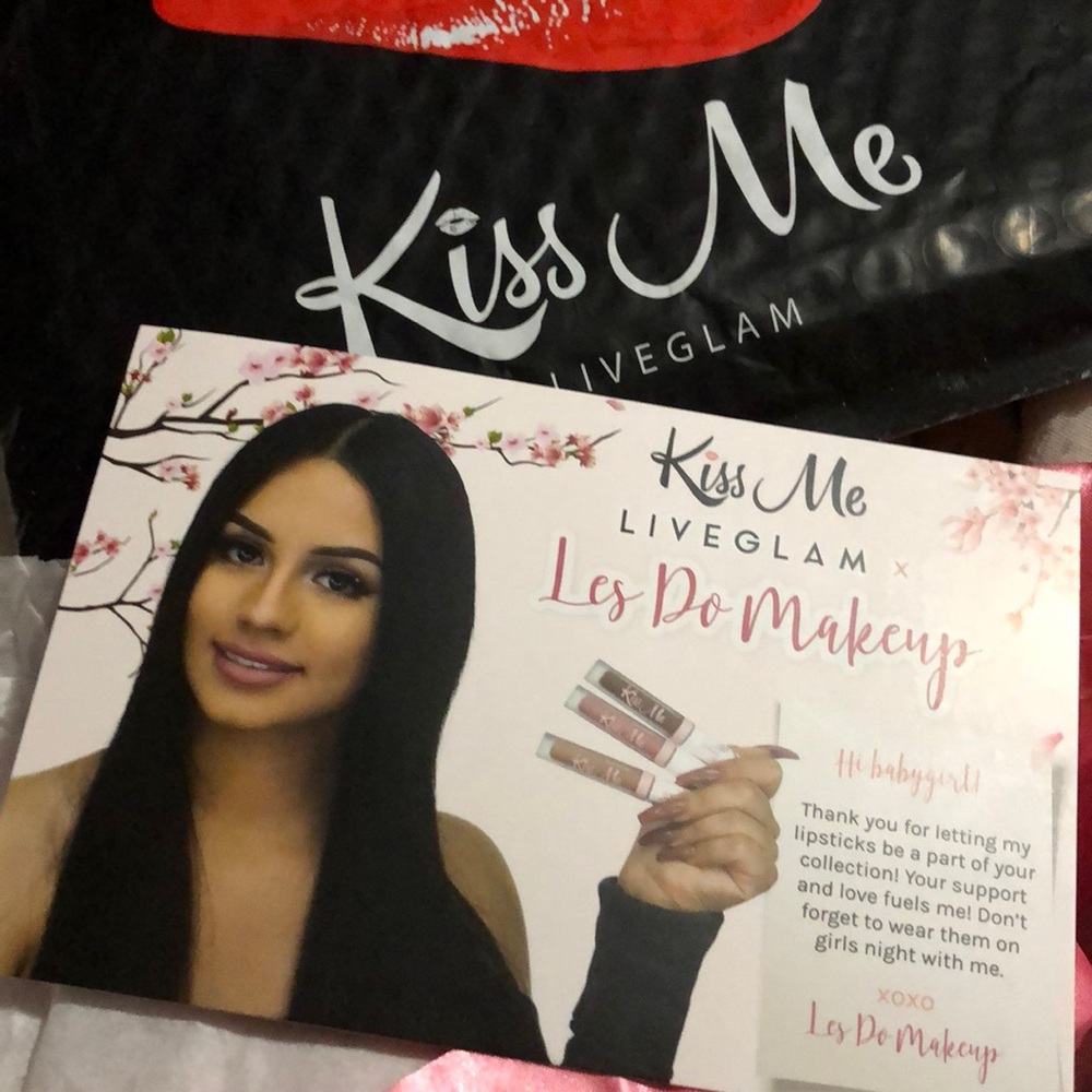 LiveGlam x Les Do Makeup 💕💕💕